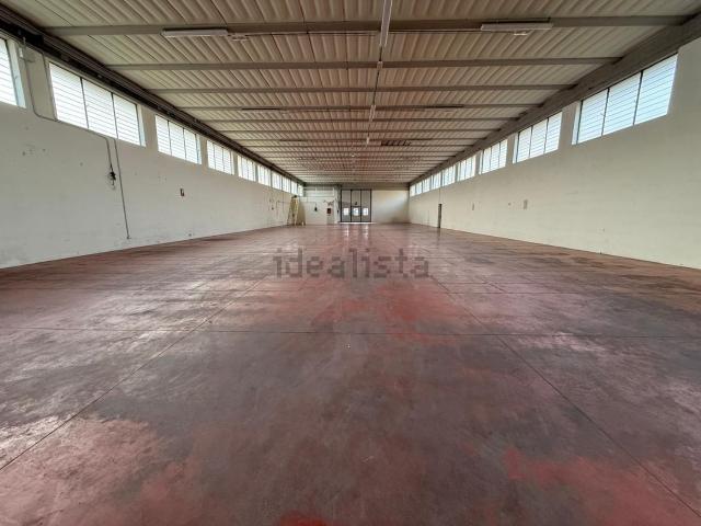 Capannone in vendita a Marlia, Capannori