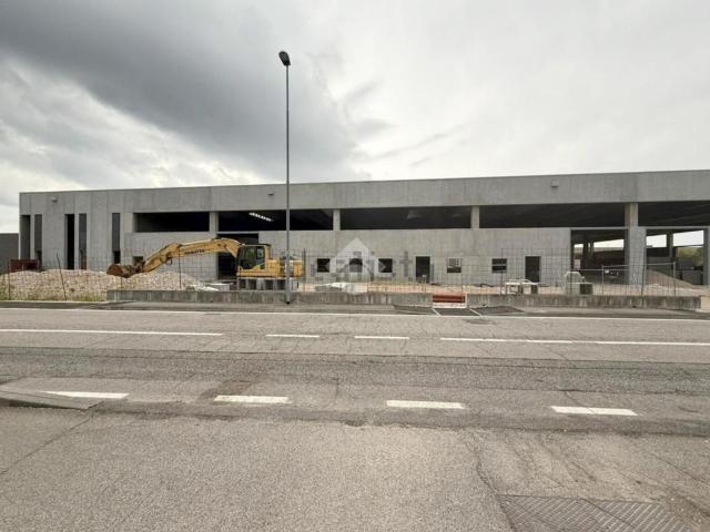 Capannone in vendita a Case Nuove, San Martino Buon Albergo