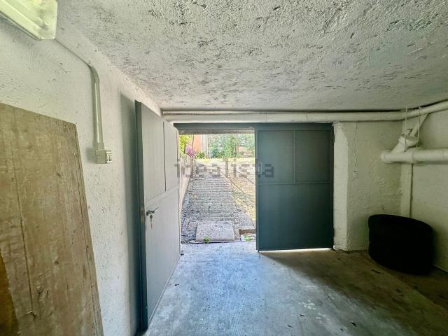 Capannone in vendita a Bareggio, Lombardia