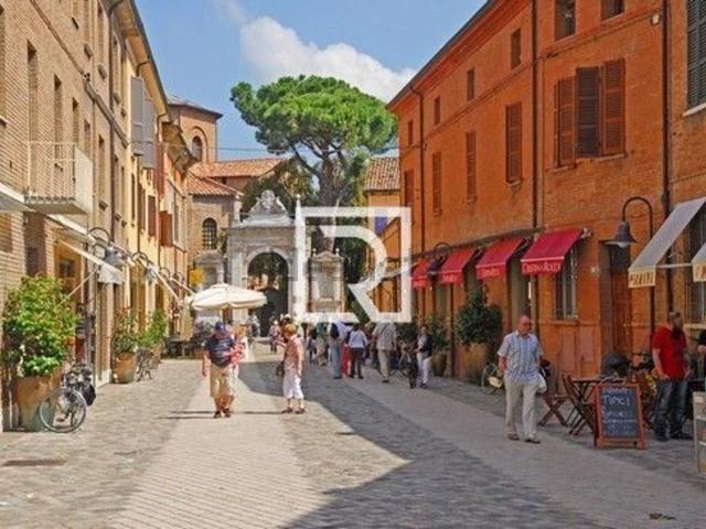 Capannone in vendita a Unione della Romagna Faentina, Faenza