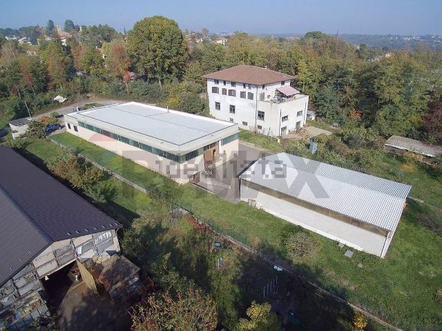 Capannone in vendita a Sumirago, Lombardia