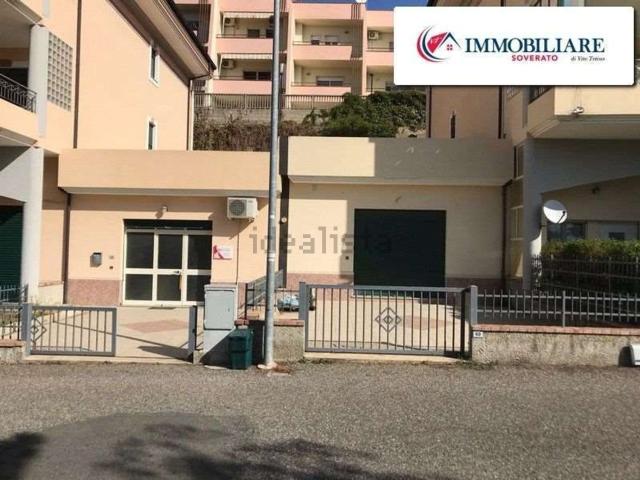 Capannone in vendita a Martelli, Calabria