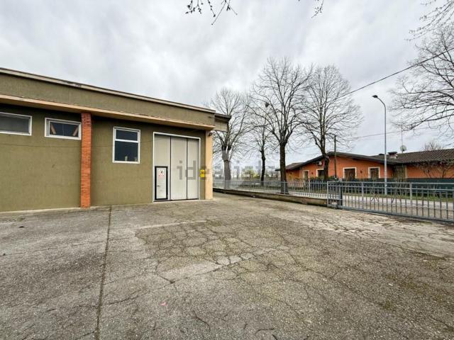 Capannone in vendita a Castel Goffredo, Lombardia