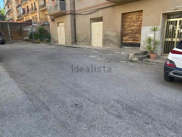 Capannone in vendita a Quartiere Provvidenza, Caltanissetta