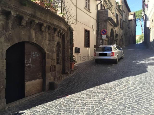 Capannone in vendita a Viterbo, Lazio