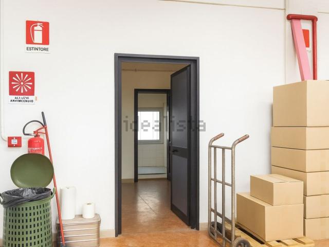 Capannone in vendita a Marciana, Cascina
