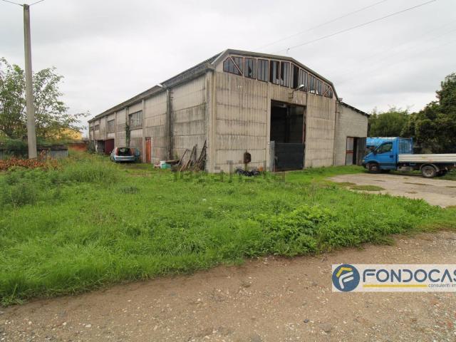 Capannone in vendita a La Croce, Buti