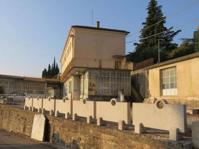 Capannone in vendita a Caprino Veronese, Veneto