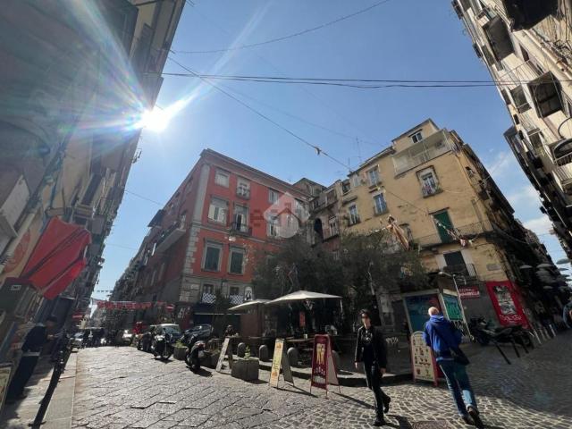 Capannone in vendita a Municipalità 4, Campania