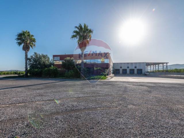 Capannone in vendita a Mineo, Sicilia
