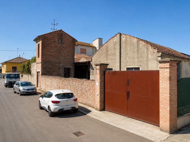 Capannone in vendita a San Nazzaro, Monticelli d'Ongina