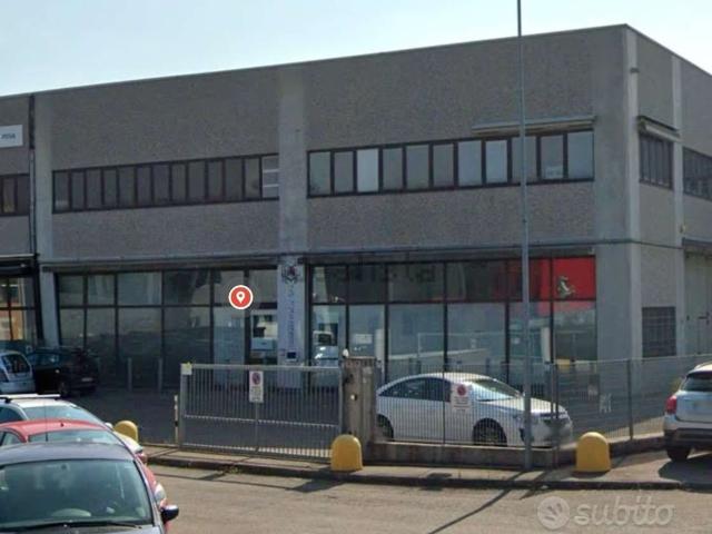 Capannone in vendita a Crocetta-San Lazzaro-Modena Est, Modena