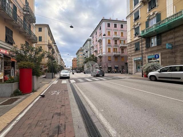 Capannone in vendita a Medio Ponente, Serra Riccò
