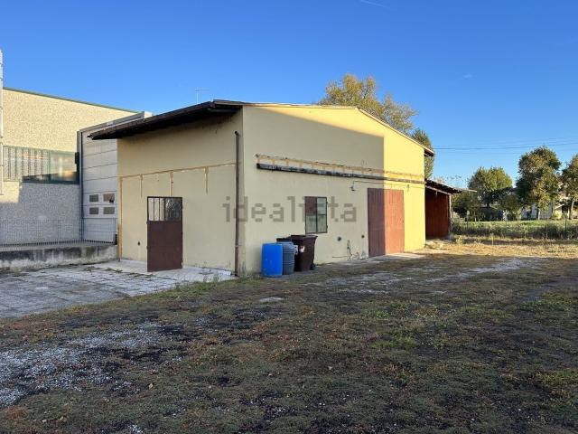 Capannone in vendita a Unione Alto Ferrarese, Reggio Emilia