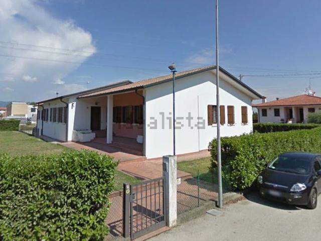 Capannone in vendita a Albettone, Veneto