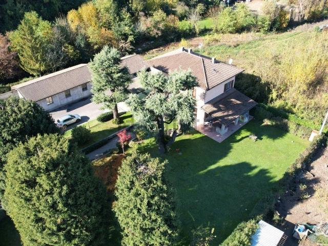 Capannone in vendita a Credaro, Bergamo