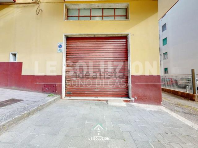 Capannone in vendita a Putignano, Bari