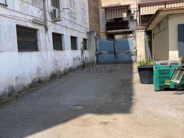Capannone in vendita a Municipalità 7, Miano