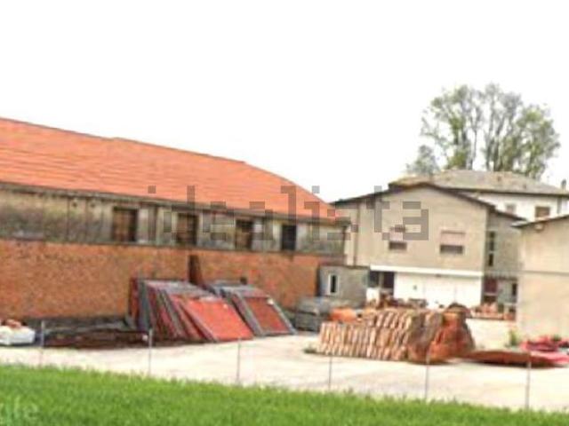 Capannone in vendita a Commenda, Rovigo