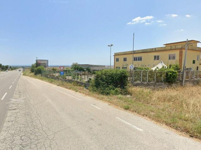 Capannone in vendita a Siponto, Puglia