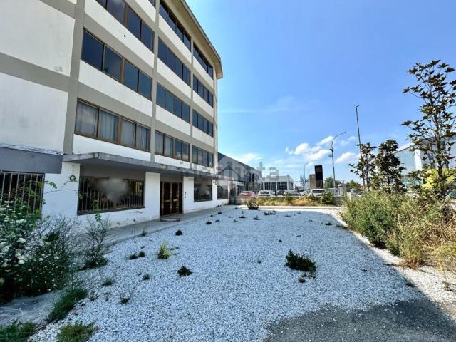 Capannone in vendita a Ospedaletto, Pisa