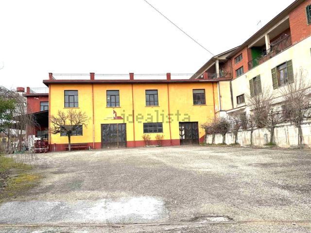 Capannone in vendita a Lioni, Campania