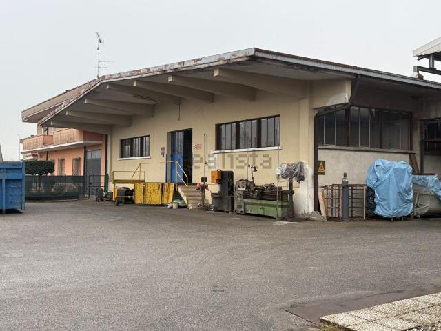 Capannone in vendita a Ghedi, Lombardia