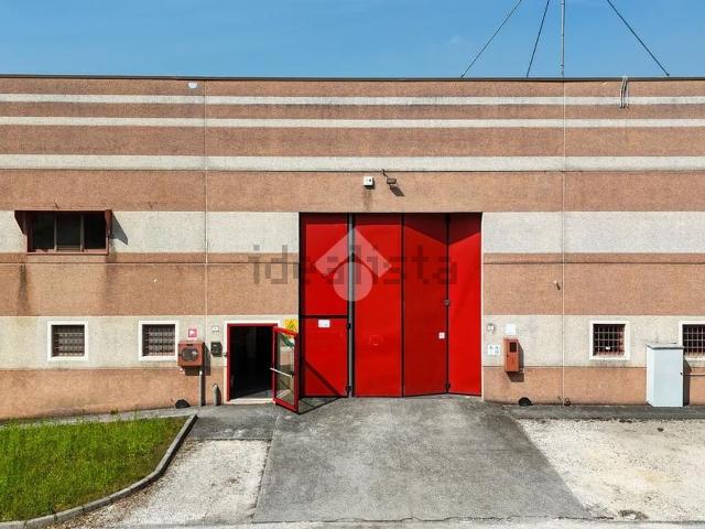 Capannone in vendita a Lonato, Lombardia