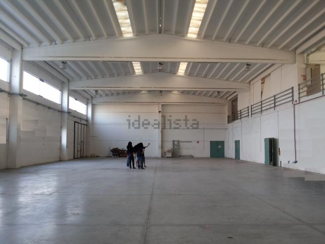 Capannone in vendita a Chieti, Abruzzo
