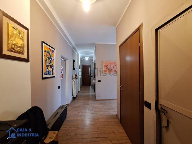 Capannone in vendita a Borgolombardo, San Giuliano Milanese