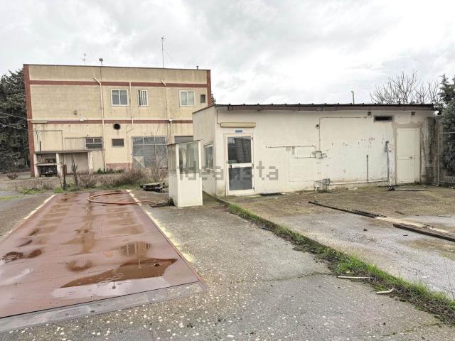 Capannone in vendita a Puglia, Bari