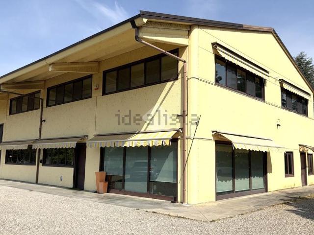 Capannone in vendita a Rivanazzano, Lombardia