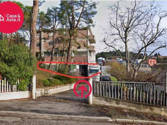 Capannone in vendita a Marche, Fermo