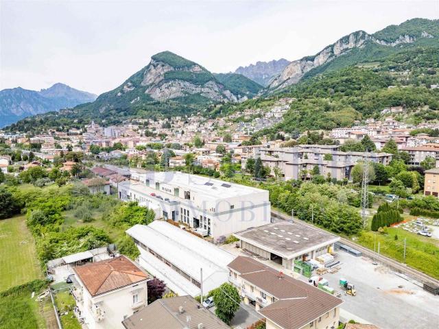 Capannone in vendita a Foppenico, Calolziocorte