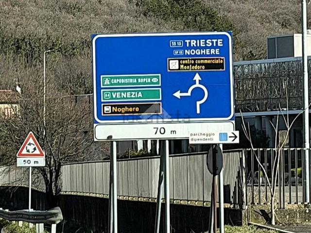Capannone in vendita a Muggiò, Friuli-Venezia Giulia