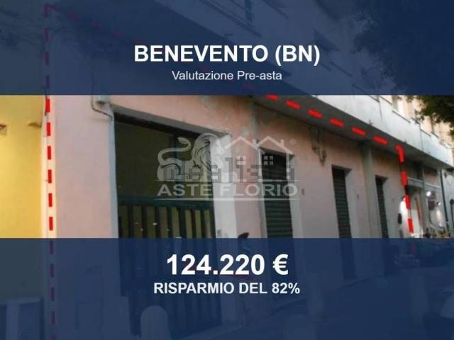 Capannone in vendita a Benevento Ovest, Benevento
