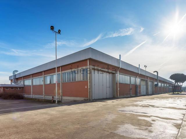Capannone in vendita a Urgnano, Lombardia