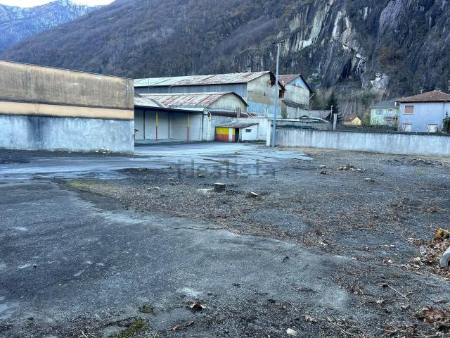 Capannone in vendita a Falghera, Villadossola