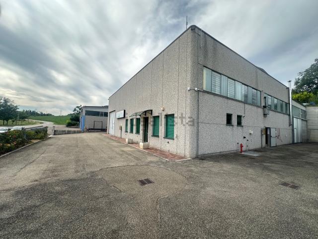 Capannone in vendita a Unione dei comuni del Distretto Ceramico, Prignano Sulla Secchia
