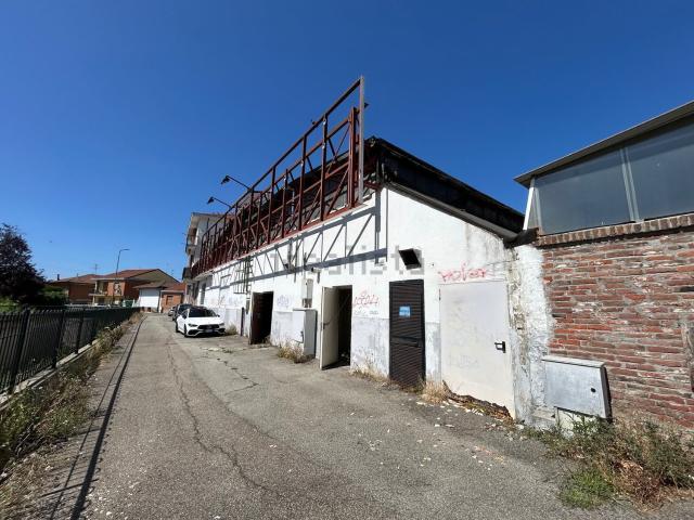 Capannone in vendita a Palera, Piemonte