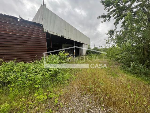 Capannone in vendita a Venezia