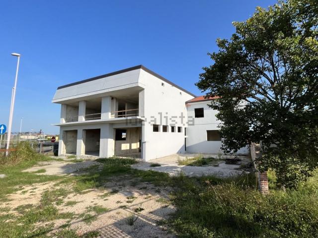 Capannone in vendita a Mestrino, Veneto