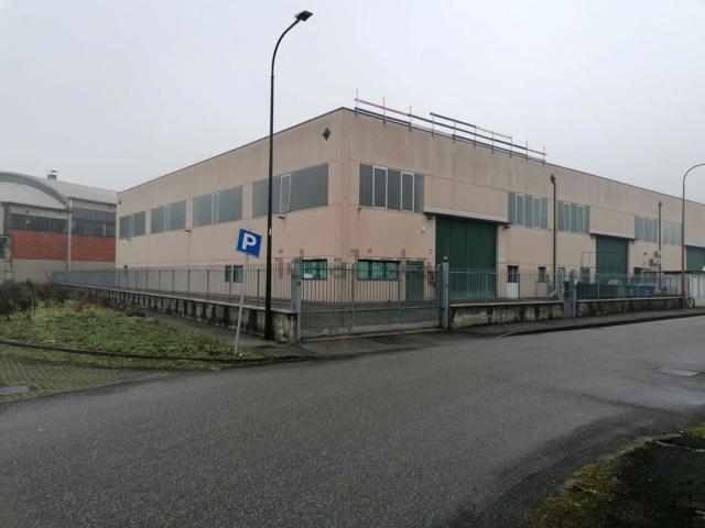 Capannone in vendita a Rovato, Lombardia