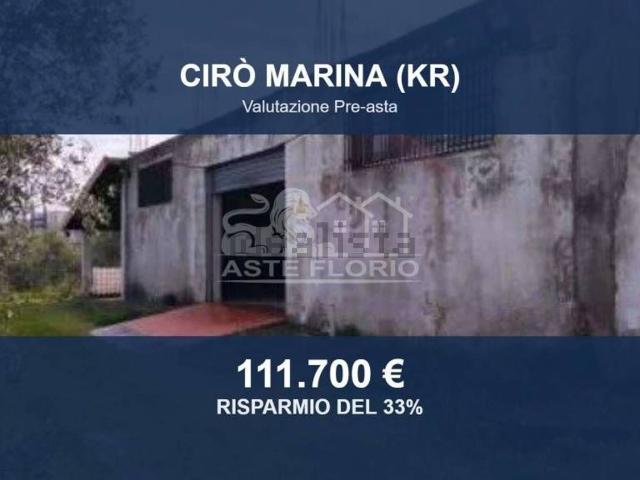 Capannone in vendita a Calabria, Crotone