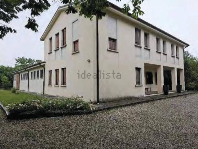 Capannone in vendita a Crocetta Del Montello, Veneto