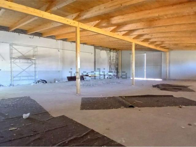 Capannone in vendita a Unione di Comuni della Romagna Forlivese, Ravenna