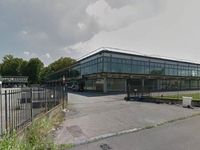Capannone in vendita a Ronco, Cernusco Sul Naviglio