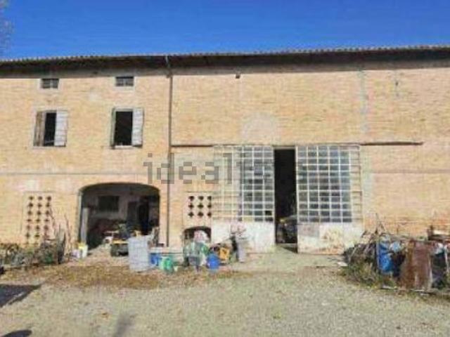 Capannone in vendita a Unione Comuni Modenesi Area Nord, San Felice Sul Panaro