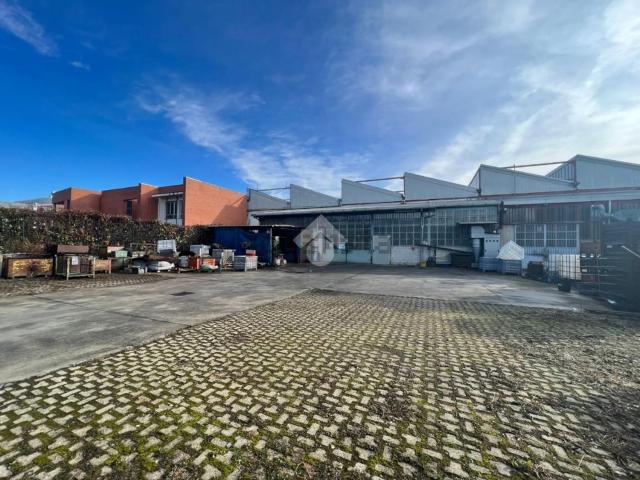 Capannone in vendita a Leumann, Piemonte