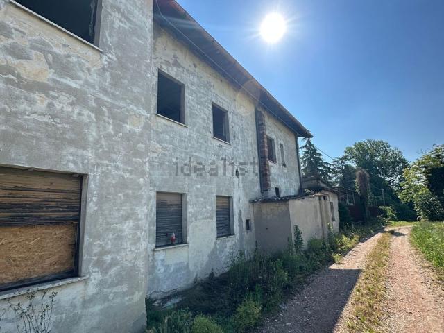 Capannone in vendita a Case Nuove, San Martino Buon Albergo
